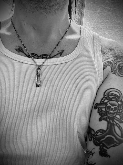 Unknown Pleasures - PENDANT