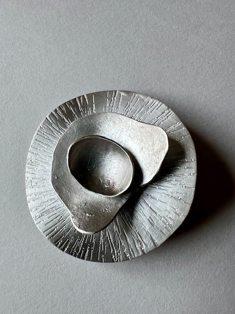 (Not all) roses are red