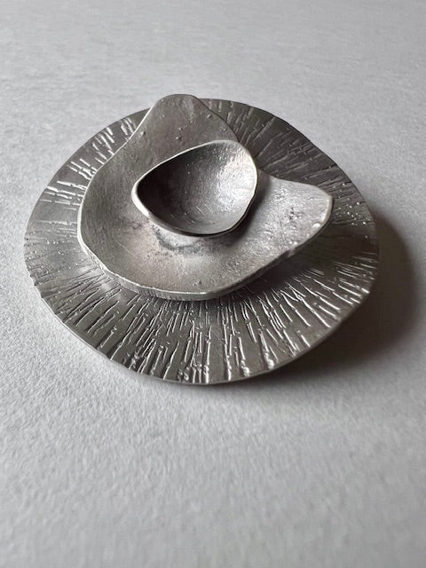 (Not all) roses are red