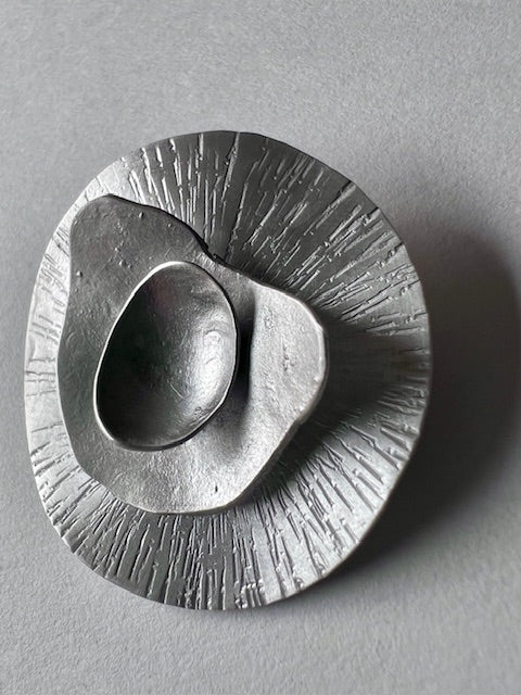 (Not all) roses are red